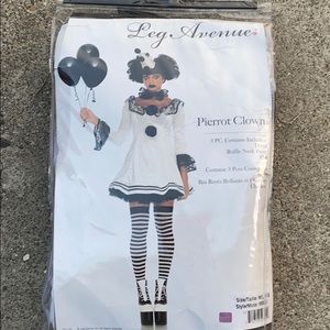 New 3 piece Pierrot Clown costume. Size M/L